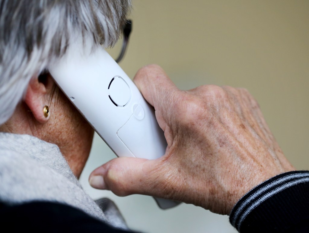 The elderly telephone scam