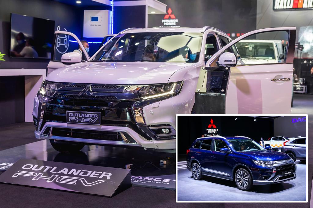 Mitsubishi remembers nearly 200,000 vehicles because of the rear camera issue