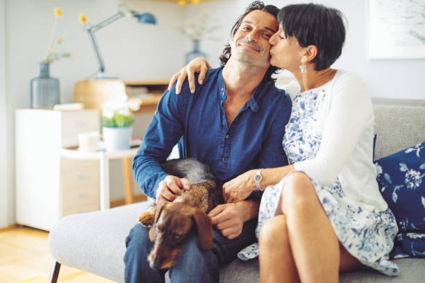 Dear Abby: My boyfriend will not divorce his wife